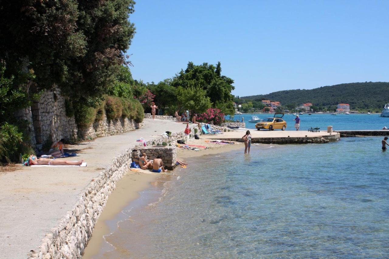Apartments By The Sea Kampor, Rab - 5037 Exterior foto