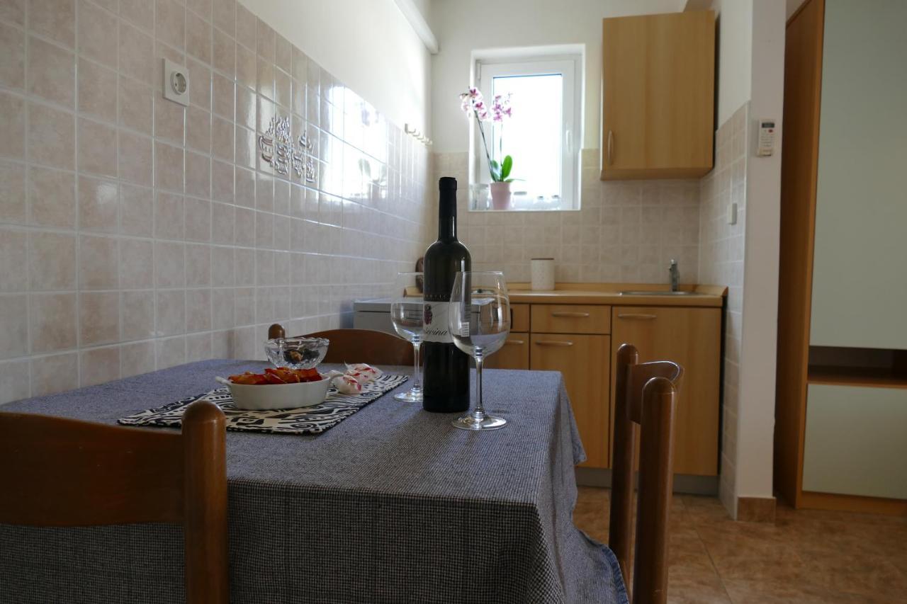 Apartments By The Sea Kampor, Rab - 5037 Exterior foto